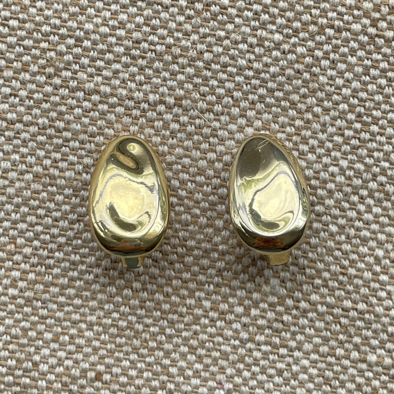 Early 2000 Gold Tone Classic Gold Nugget Clip-On Earrings