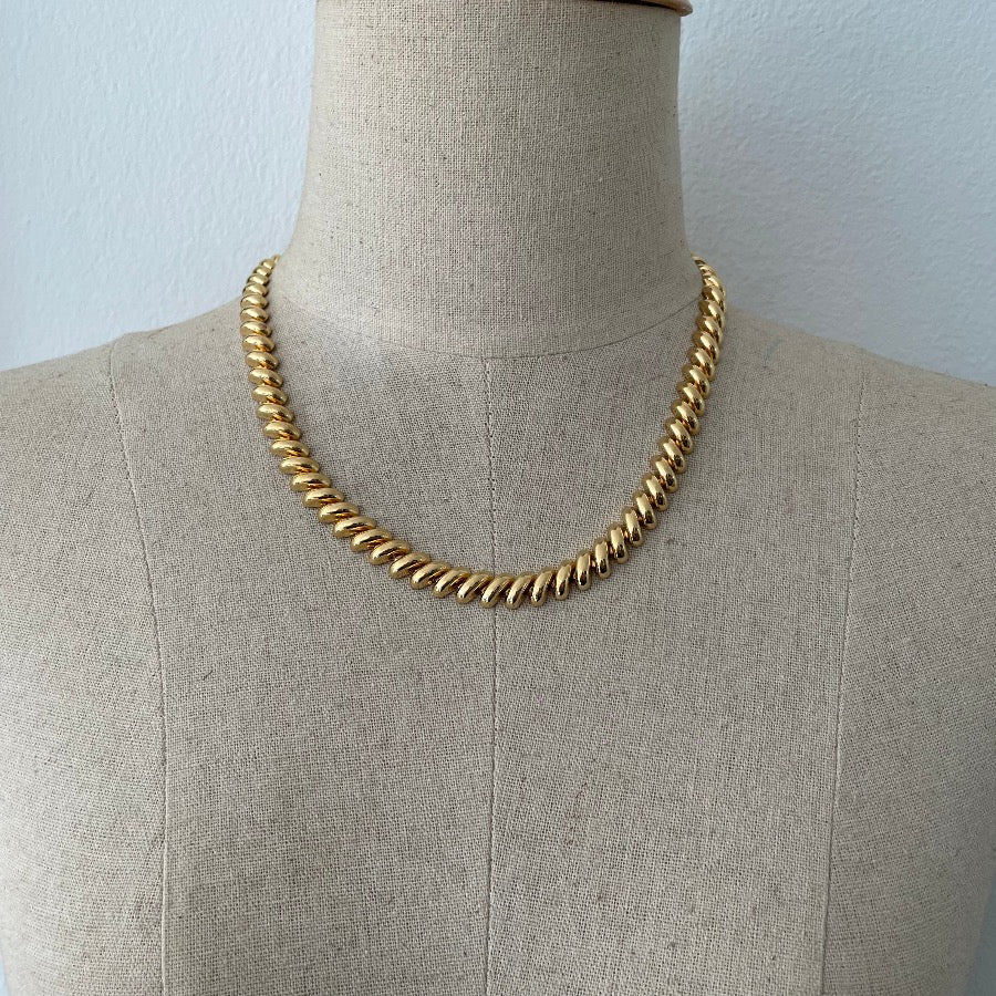 Vintage signed S.O puffy bar link gold tone necklace