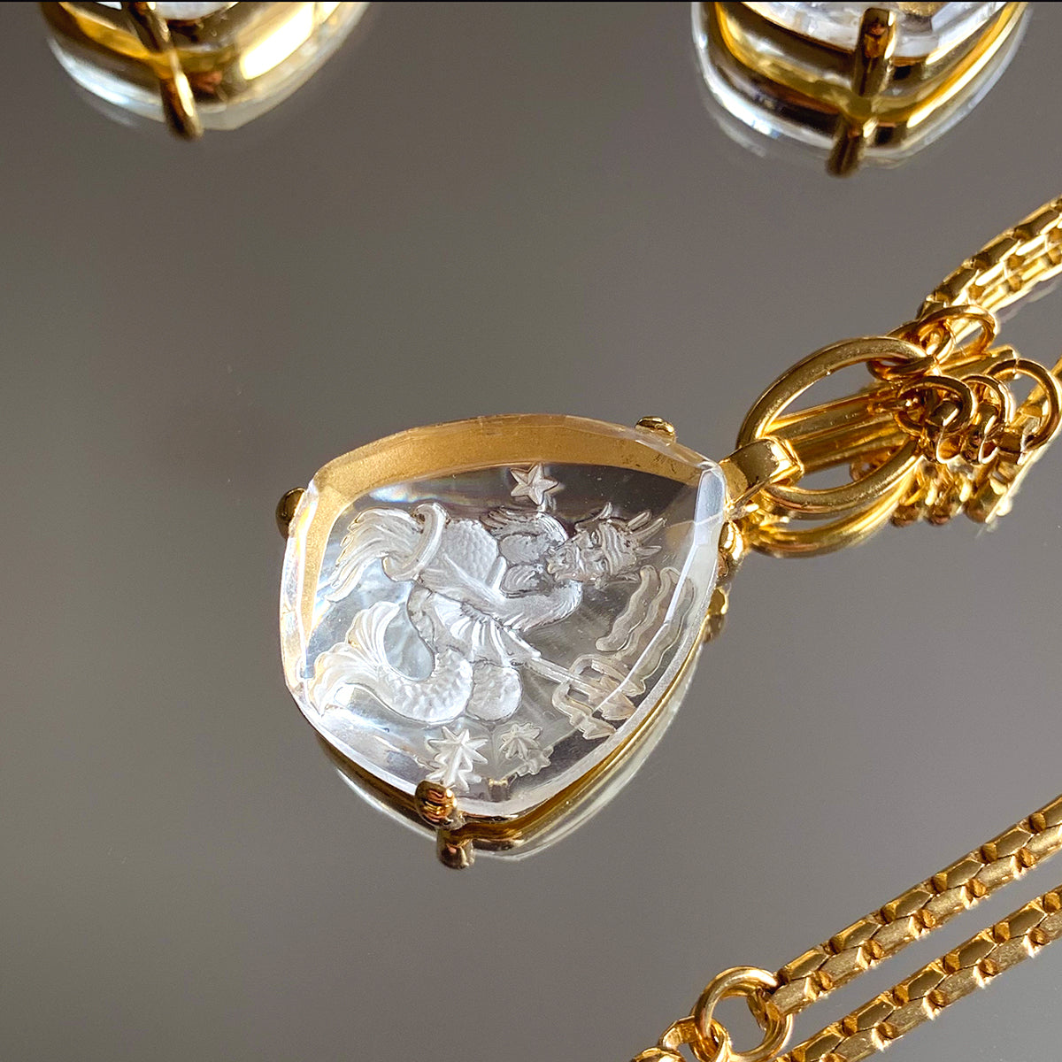Vintage 70s West Germany Aquarius Intaglio Glass 14K Gold Necklace