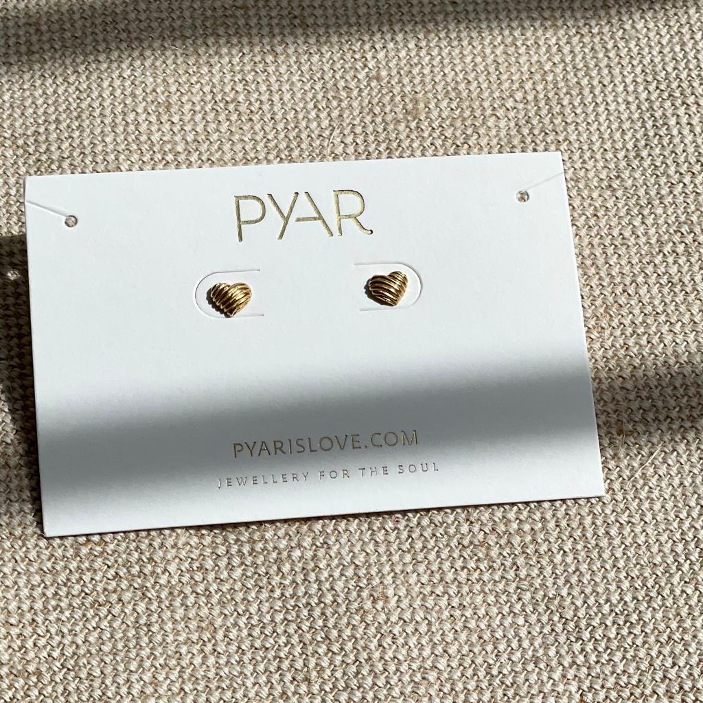 PYAR Gold Wavy Heart Mini Studs